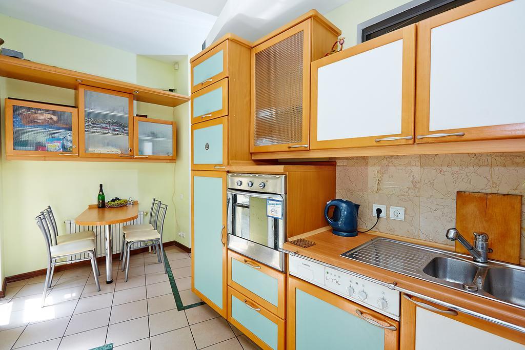 אודסה Apartment Deribasovskaya With Jacuzzi מראה חיצוני תמונה